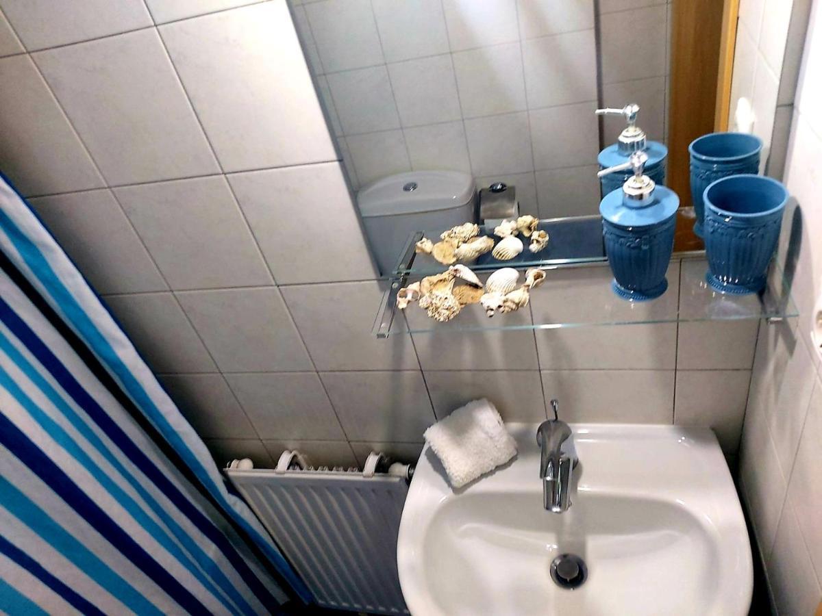 סלוניקי Smurfs' House מראה חיצוני תמונה